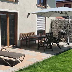 Ponlach Apartment